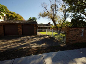  Fravent House  Токли
